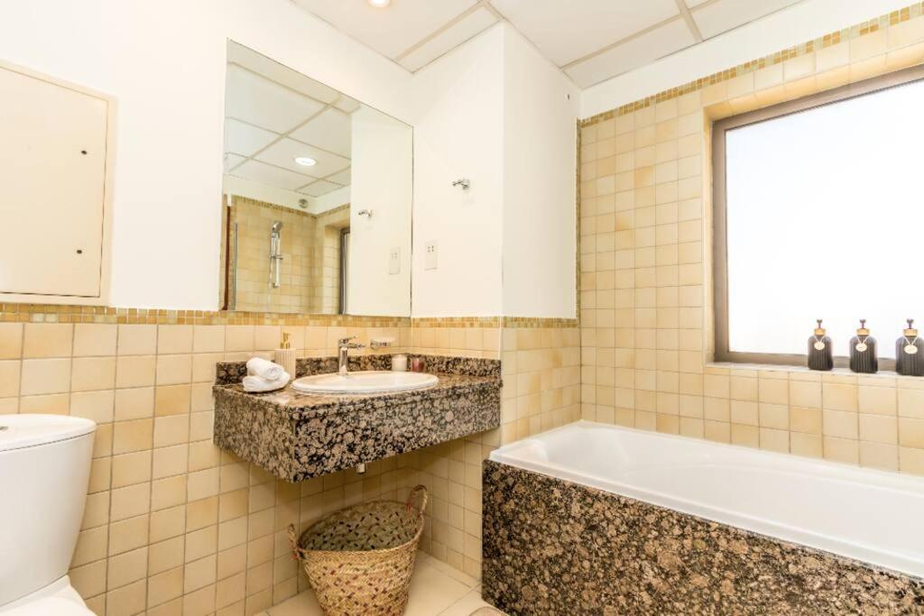 The Premium Jbr Sea View Luxury Suite Awarded "Traveller Award 2025" Dubaj Kültér fotó